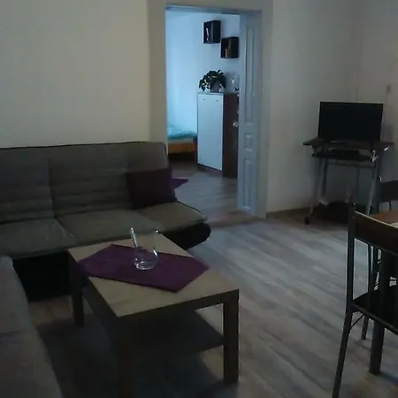 아파트 Tiszai-ekko Apartmanhaz *